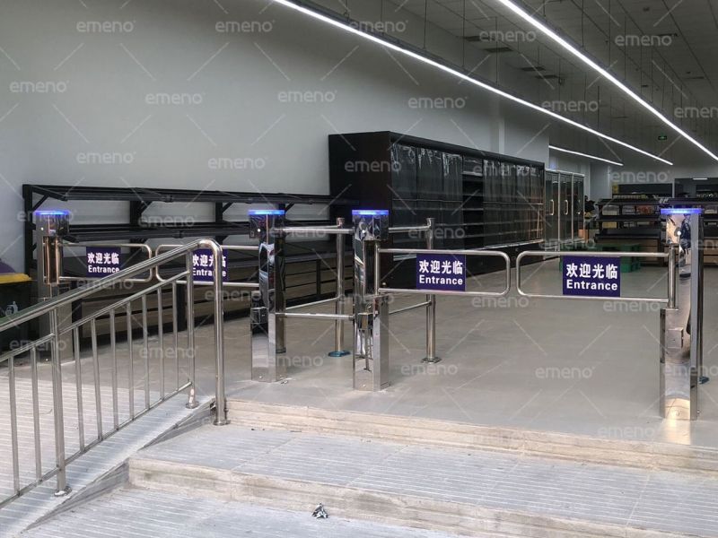 Die Supermarktkette installierte das kubische Beauty-Supermarkt-Schwingtor ST100