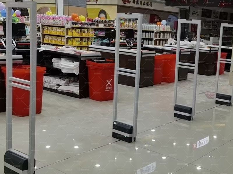 Der Supermarkt installierte die akustische magnetische Diebstahlsicherung AM8208 von Cubic Beauty