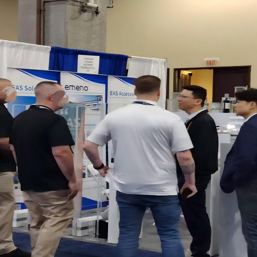 Lifangmei war drei Tage lang am NRF-Stand anwesend. Lifangmei hat die drei dringendsten Bedenken der nordamerikanischen Kunden berücksichtigt.