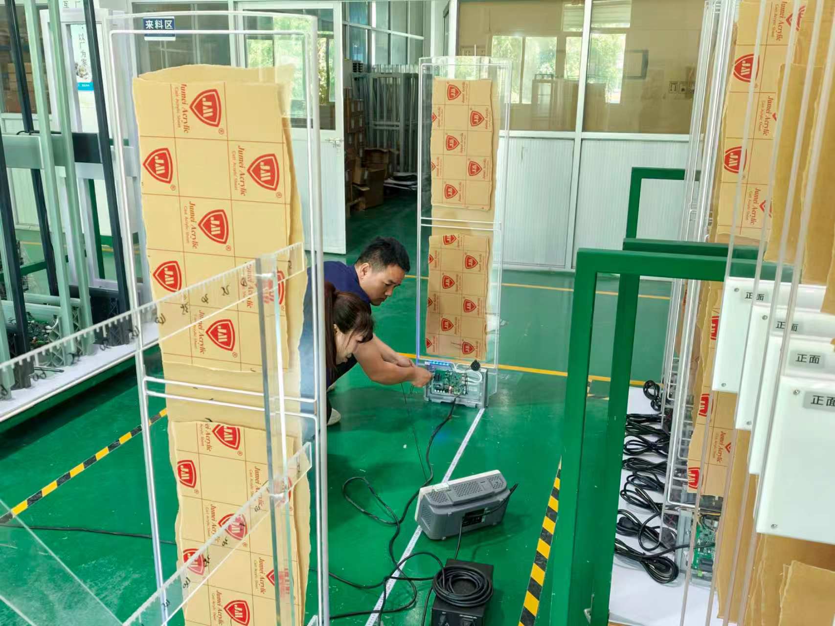 Ein europäischer Kunde fragte: Können Ihre Antennen in unser System integriert werden?